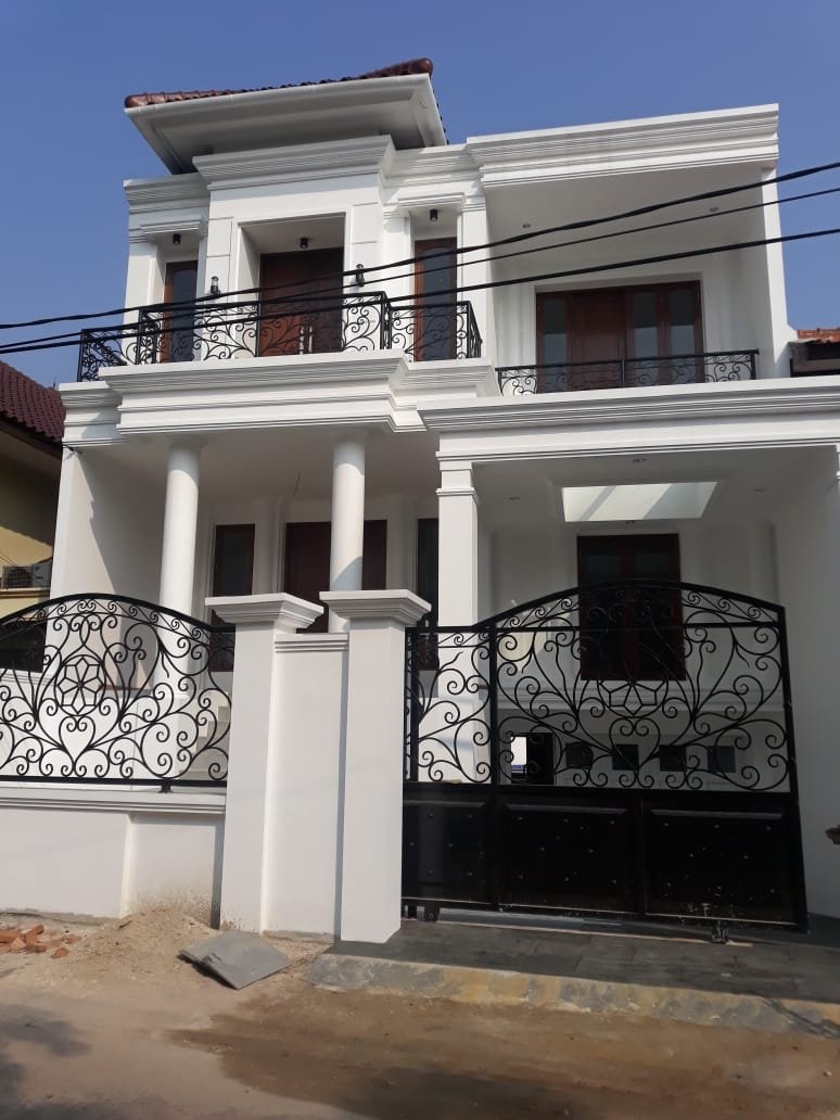 Rumah Mewah baru siap Huni di Deplu Kreo Tangerang - 2