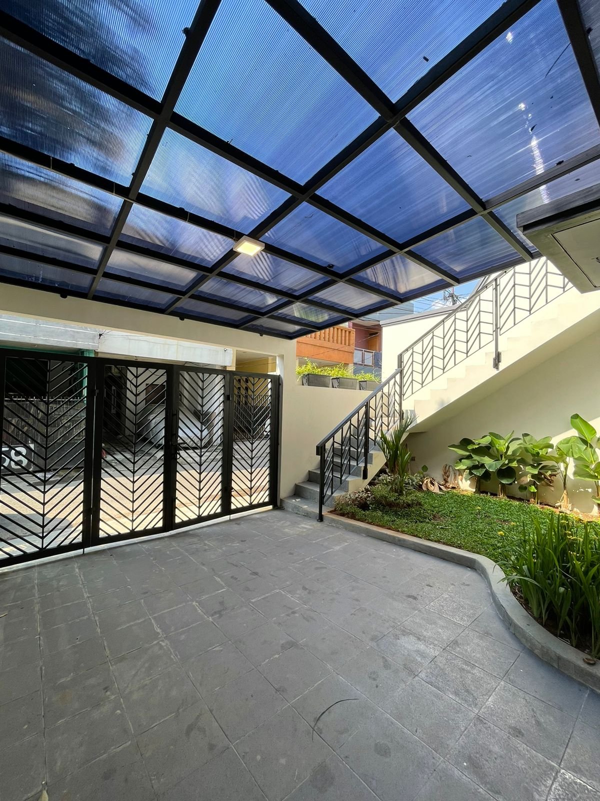 Rumah 3 lantai murah di kalibata selatan - 2