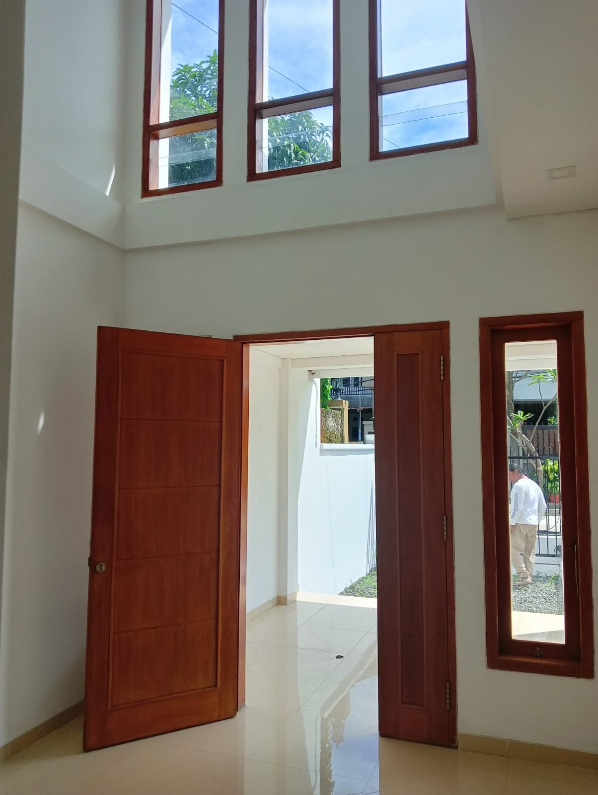 Rumah 2 lantai harga murah di jagakarsa - 16