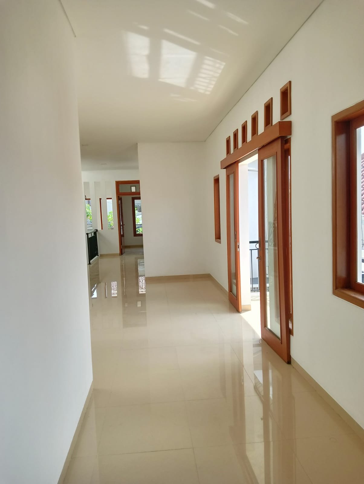 Rumah 2 lantai harga murah di jagakarsa - 14