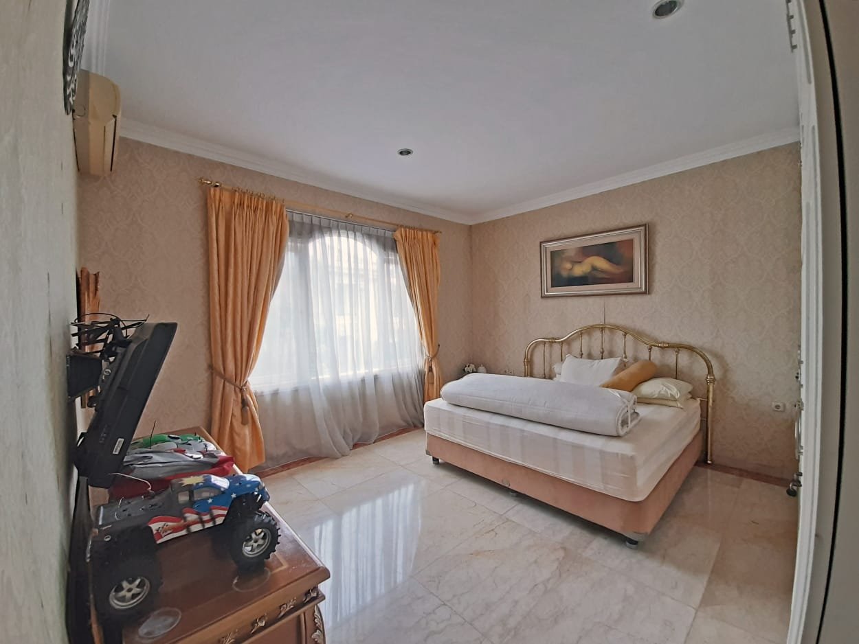 Rumah mewah di kemang jakarta selatan - 16