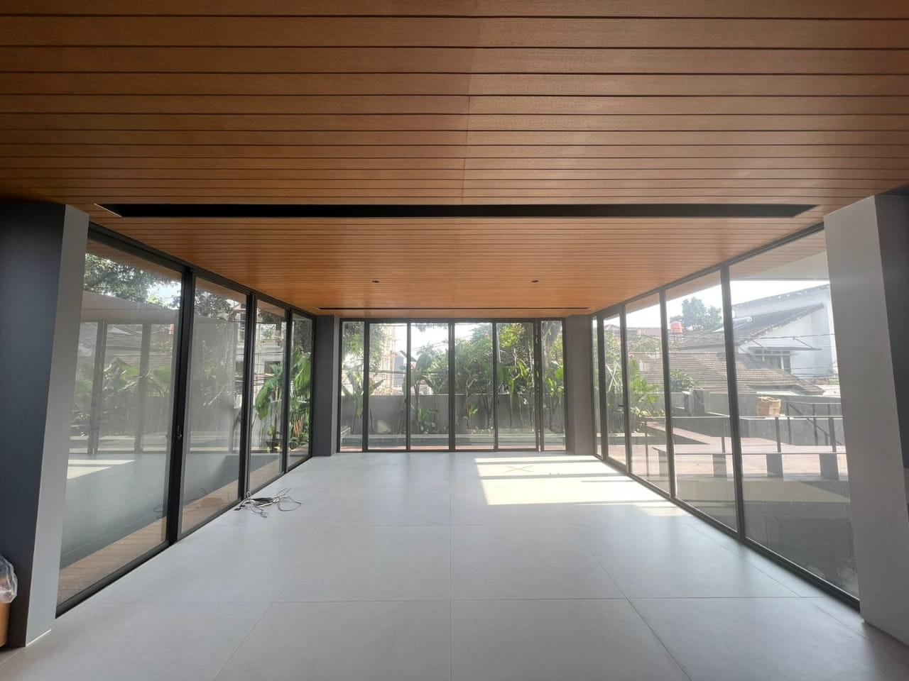 Rumah mewah di kemang selatan - 12