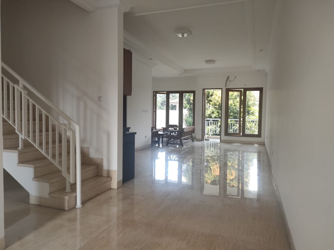 Rumah townhouse di pejaten pasar minggu - 2