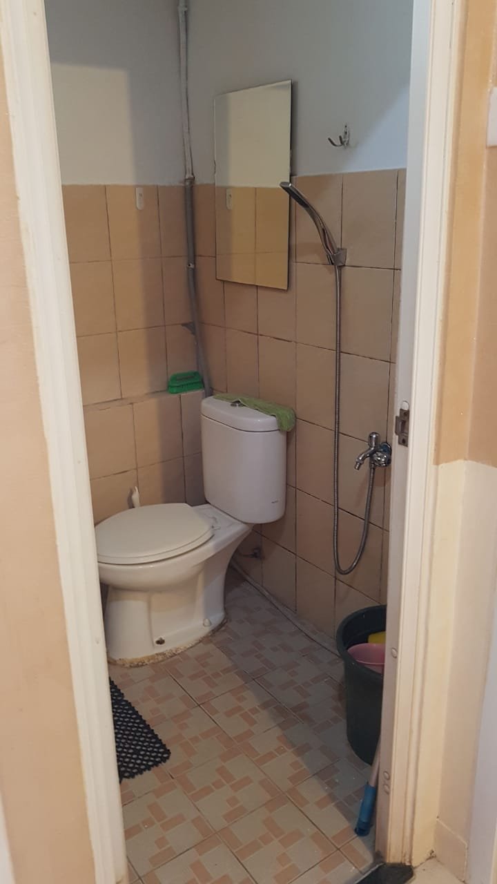 Sewa apartemen the green pramuka city 2 kmr - 7