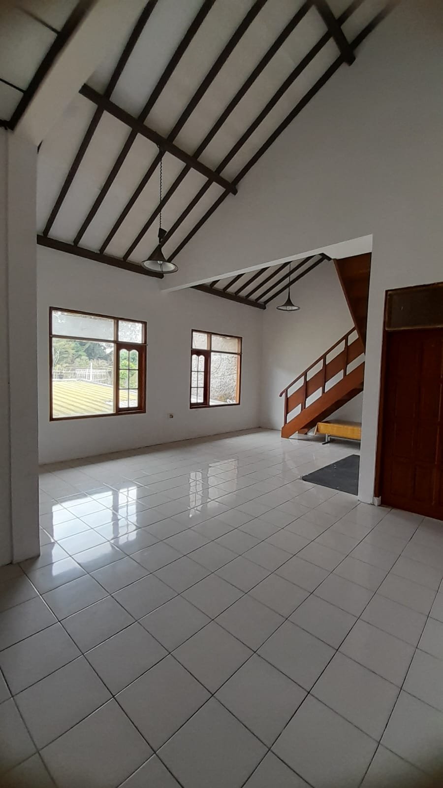 Disewakan Rumah Strategis Daerah Sarijadi Bandung - 8