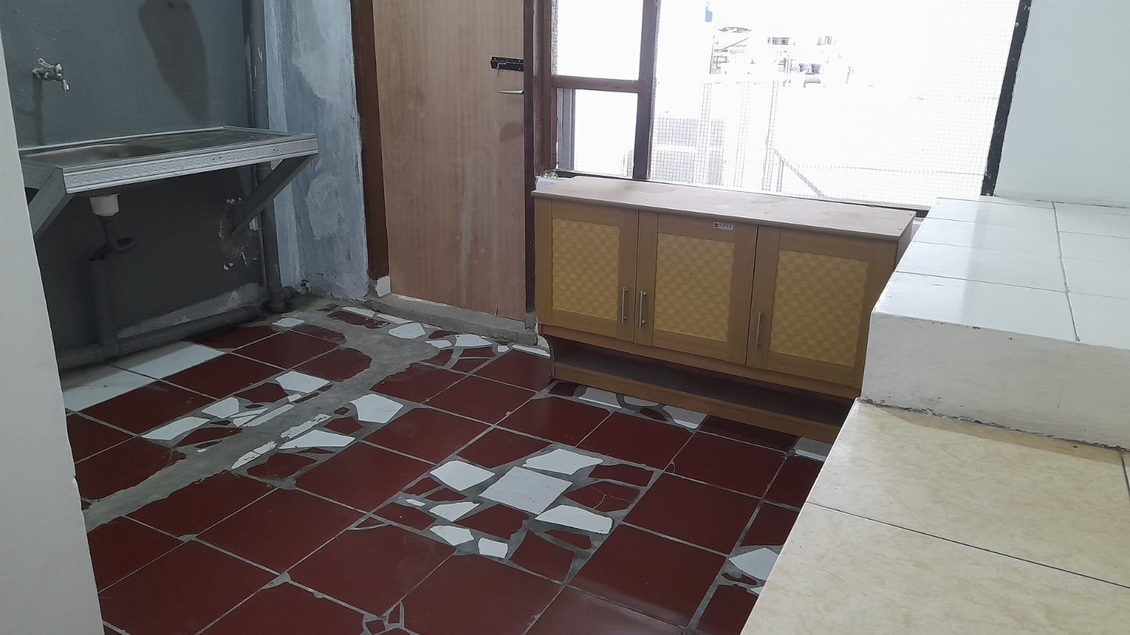 Disewakan Rumah Strategis Daerah Sarijadi Bandung - 12