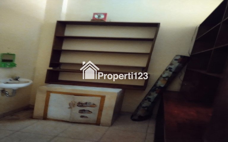 Di Jual Ruko Bangunan 2 Lantai Beserta Isinya - 1