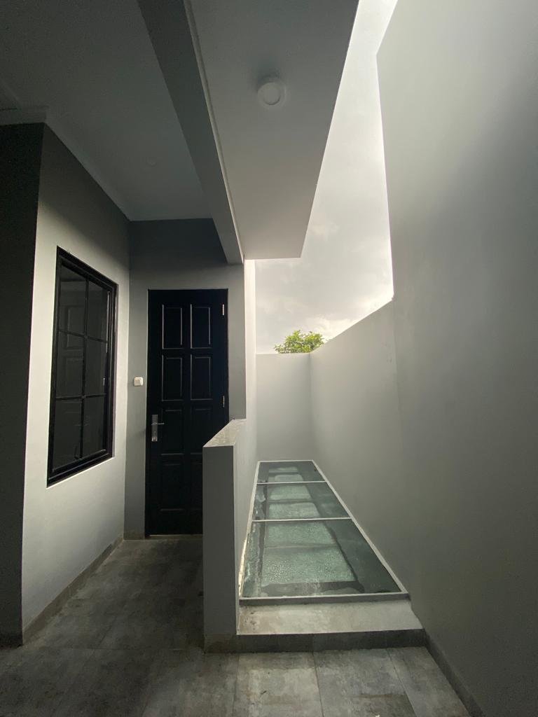 Rumah minimalis include swimming pool - 24