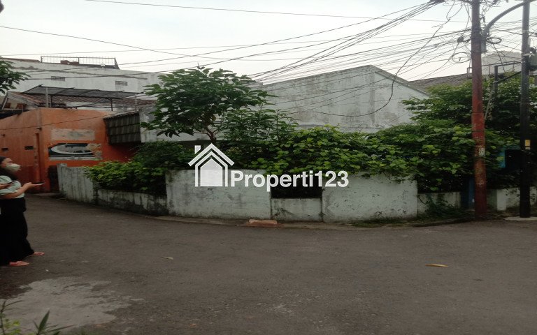 jual rumah lama dekat kampus  di duri kepa - 3