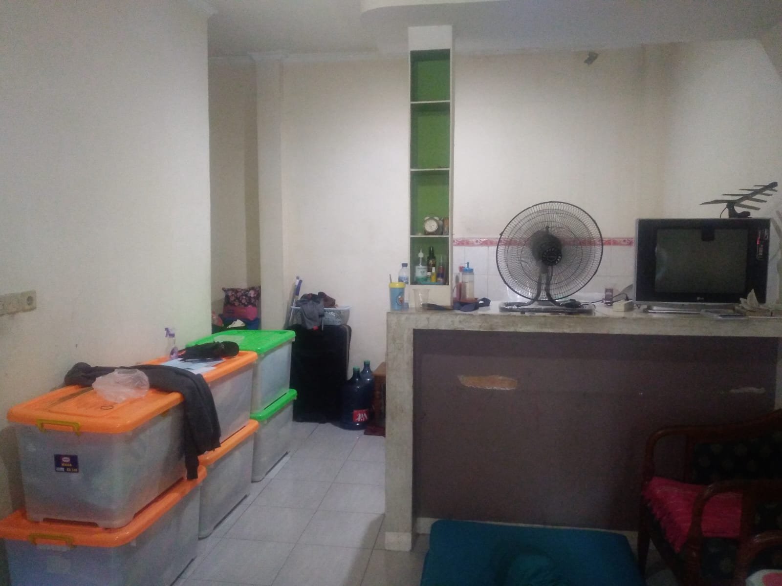 JUAL RUMAH DI KEDOYA SELATAN - 2