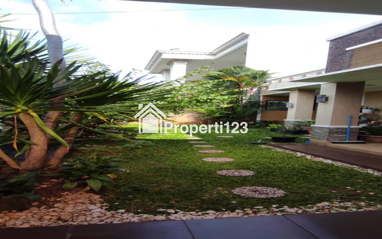 DIJUAL RUMAH MEWAH FULL FURNISHED JAKARTA - 1