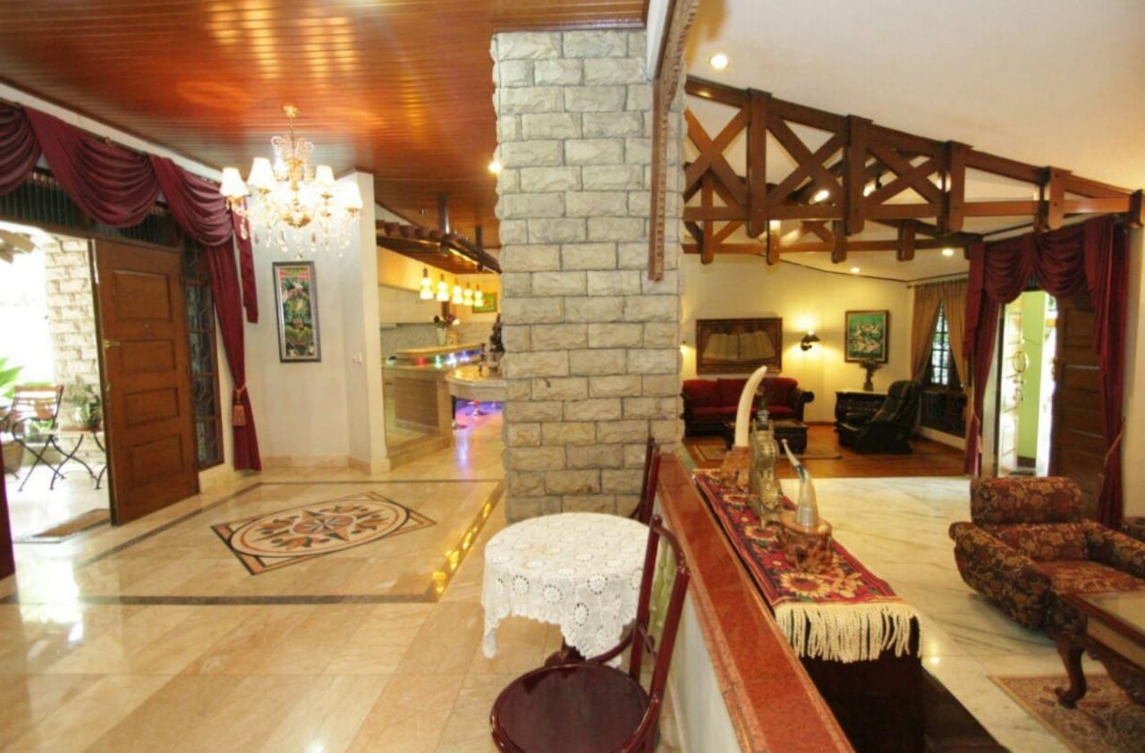 Villa Super Mewah Lengkap Fasilitas View Pegunungan ALam di Puncak Bogor - 8