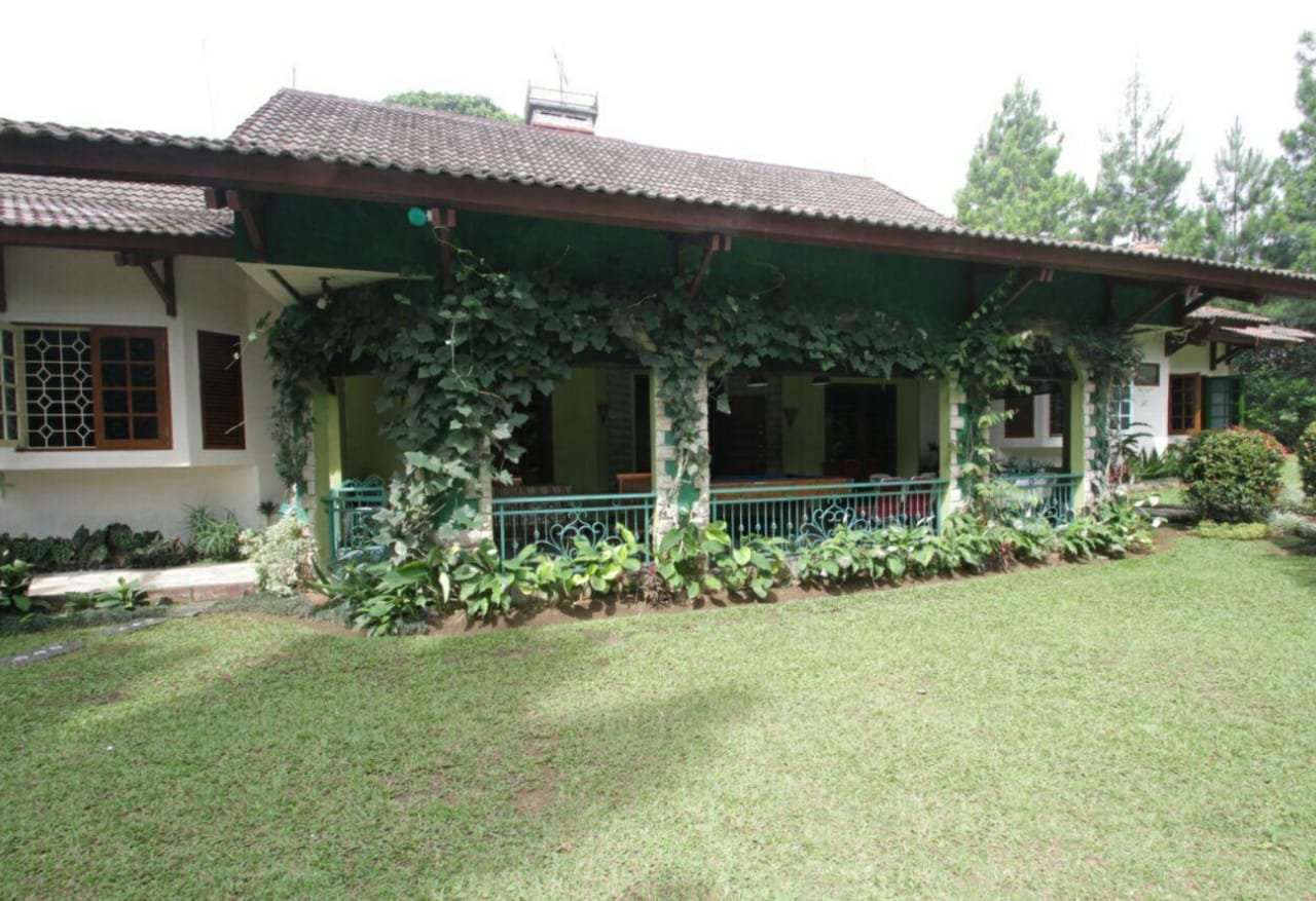 Villa Super Mewah Lengkap Fasilitas View Pegunungan ALam di Puncak Bogor - 4