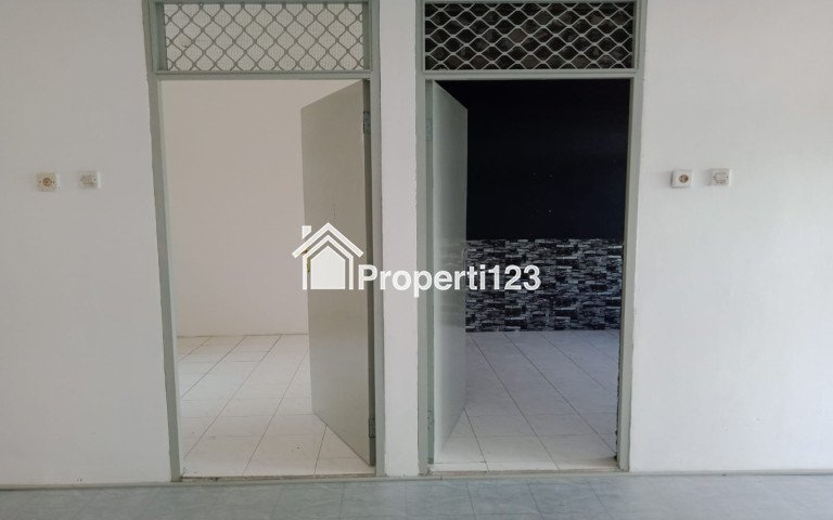 DISEWAKAN RUKO - Lokasi STRATEGIS Dekat Kampus dan Sekolah - 2