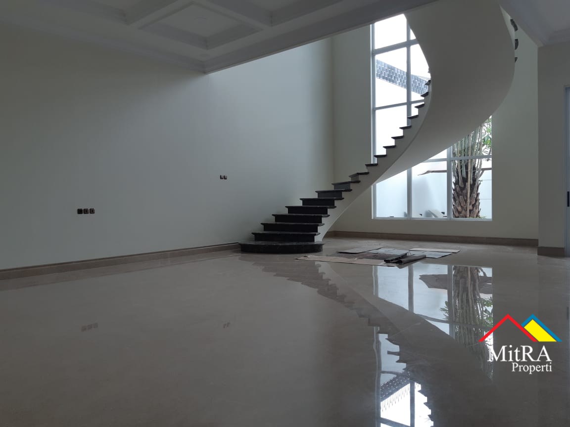 Rumah Super Mewah Classic modern di Pondok Indah Jakarta Selatan - 8