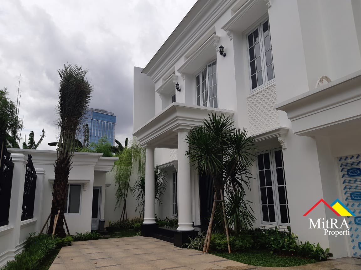 Rumah Super Mewah Classic modern di Pondok Indah Jakarta Selatan - 2