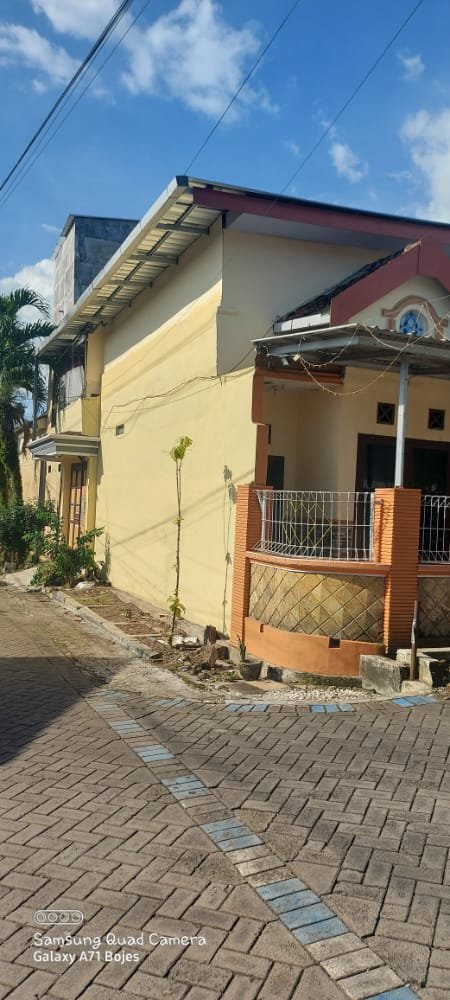 Rumah Strategis Perumahan Pondok Gede Jember Kaliwates - 11