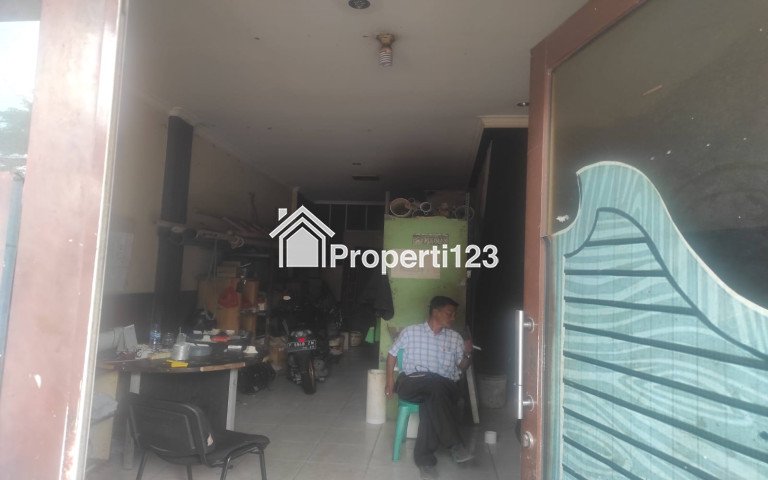 Dijual Ruko 2 Lantai di Kota Harapan Indah Bekasi, Cocok untuk Usaha - 1