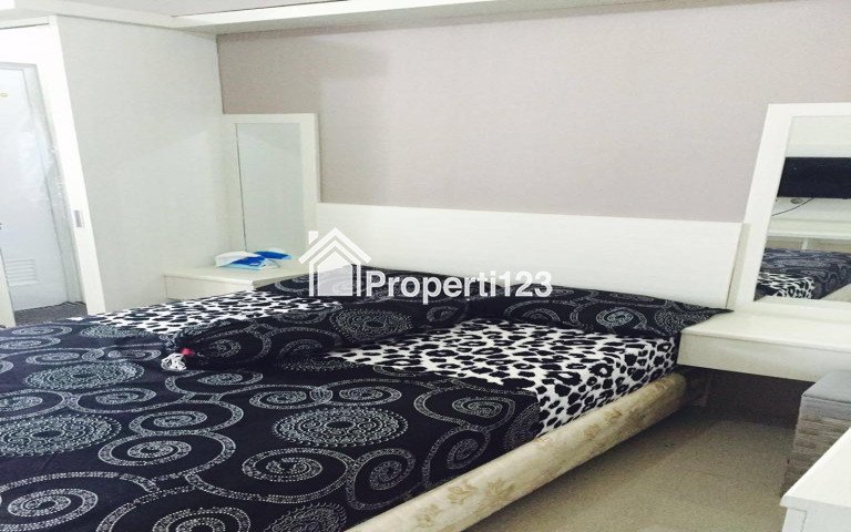 The green pramuka city studio furnish - 1
