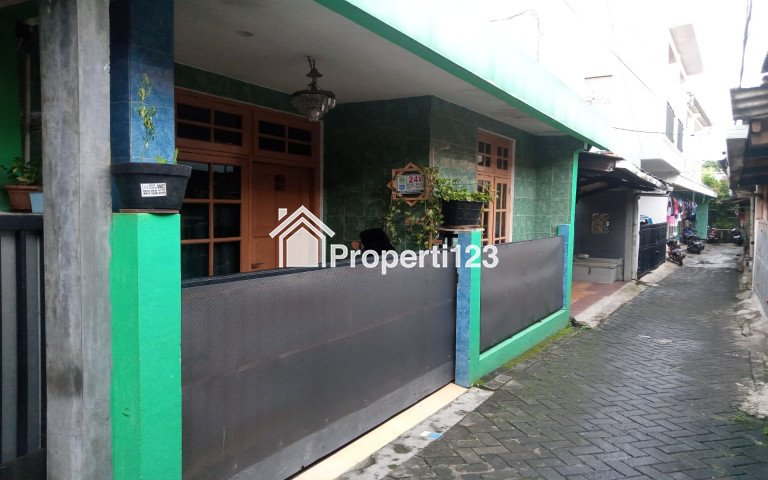 Rumah Dijual lokasi Strategis - 1