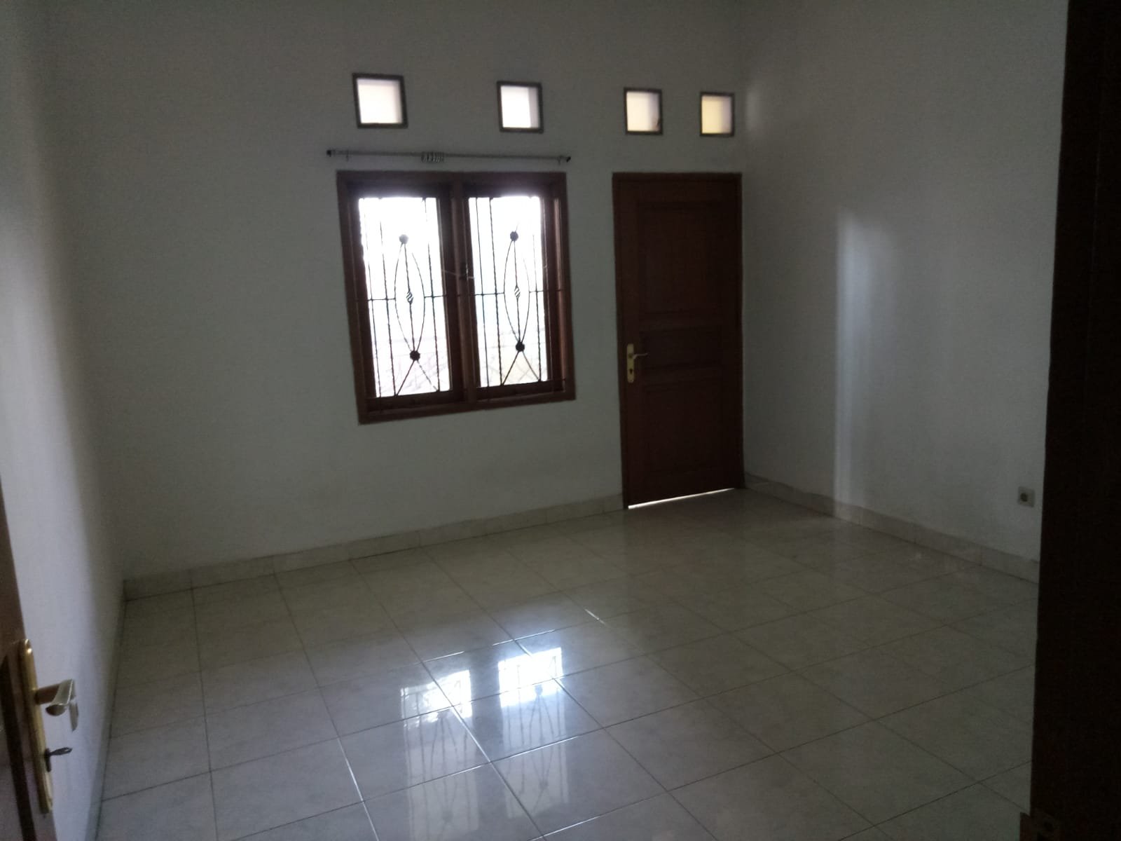 Rumah Disewakan Blok A Gandaria Utara - 24