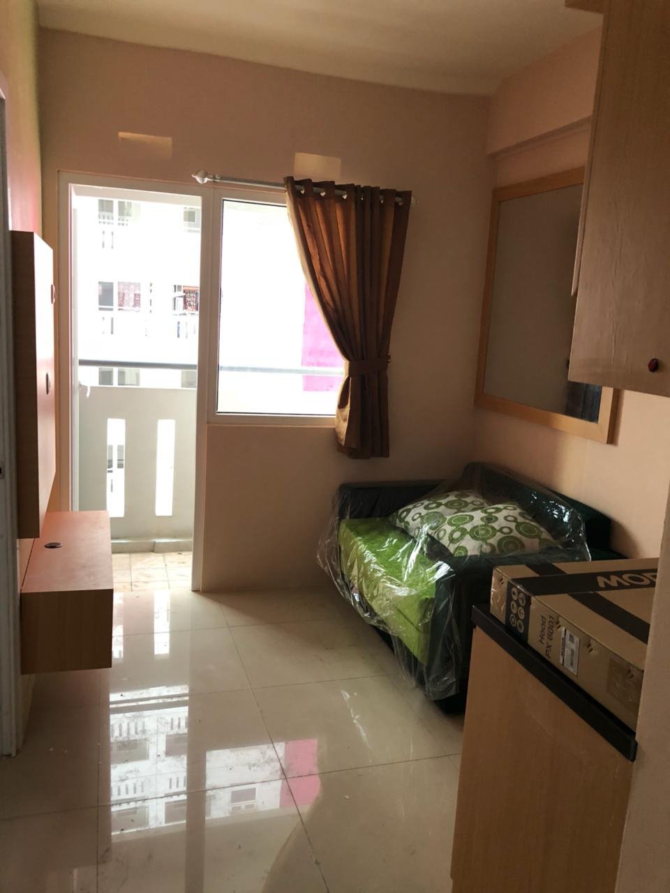 The green pramuka city 2 kamar furnish 450 juta - 2