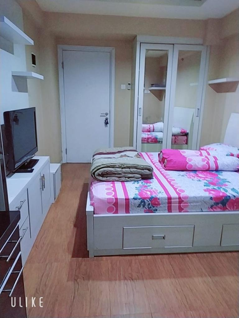 The green pramuka city studio furnish tower pino - 1