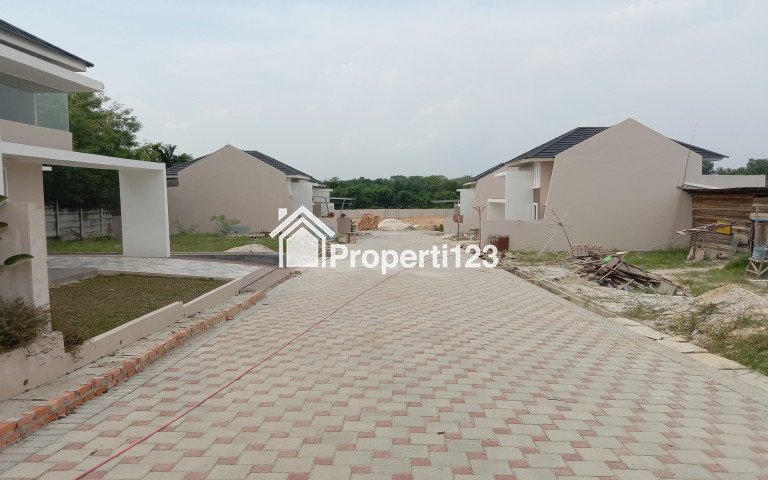 DIJUAL RUMAH CANTIK SIAP HUNI DI HARAPAN RAYA GOBAH KOTA PEKANBARU - 1