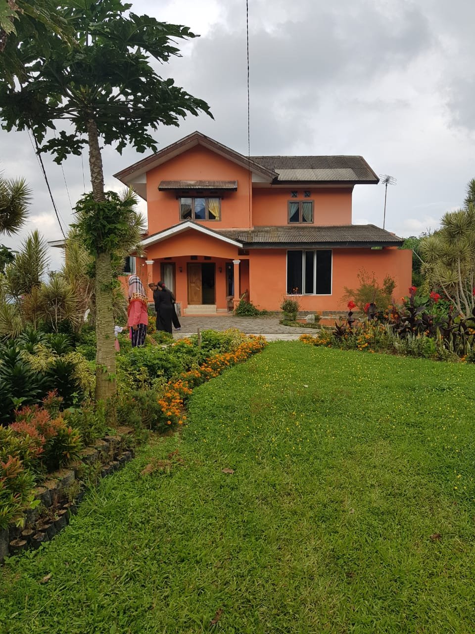 jual villa cipanas, mountain & city view, dekat kebun raya cibodas, hitung tanah saja, SHM & IMB - 22