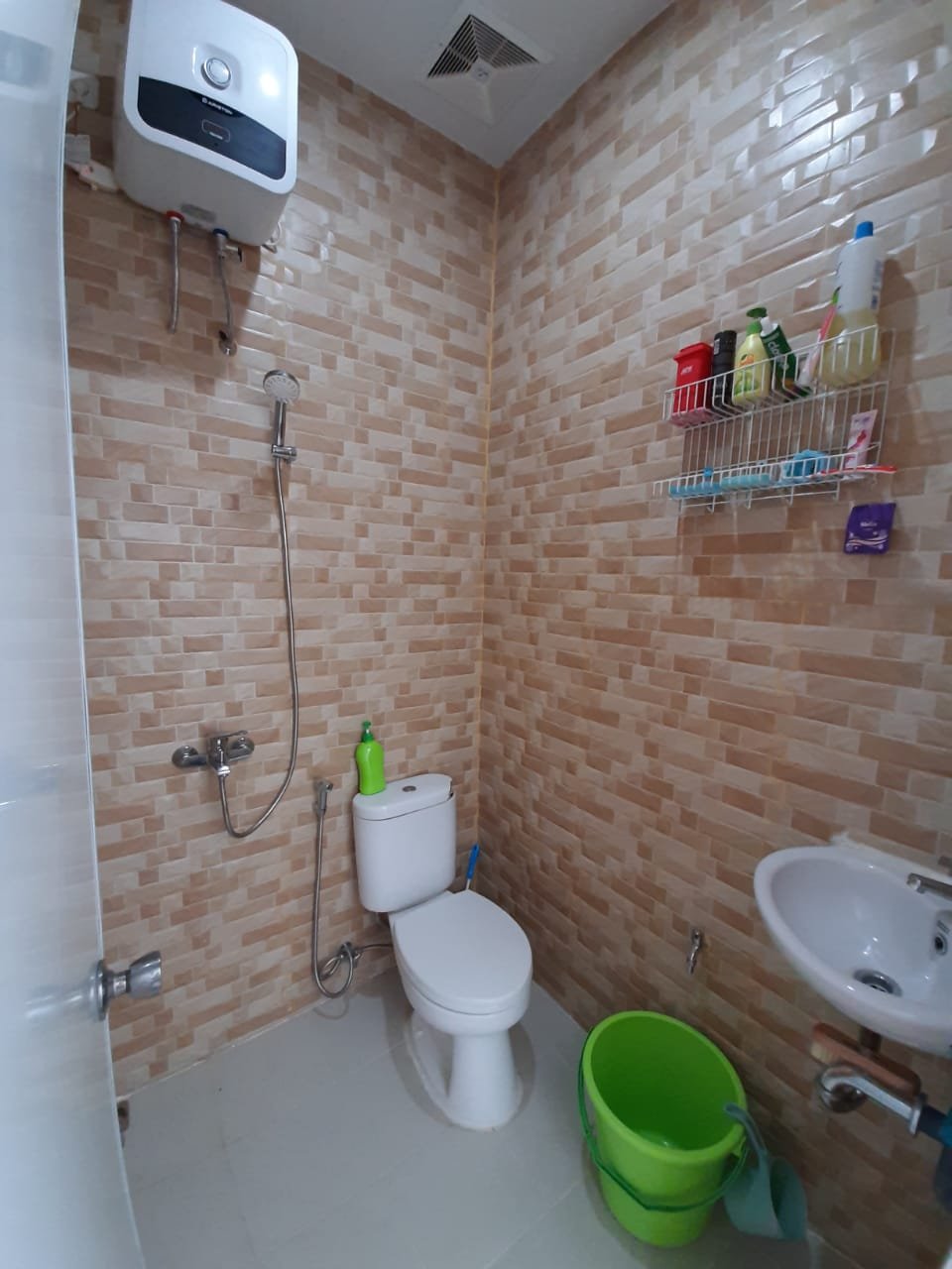 Dijual Rumah Tinggal Semi Furnished - 30