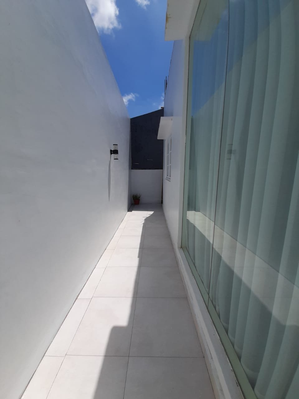 Dijual Rumah Tinggal Semi Furnished - 28