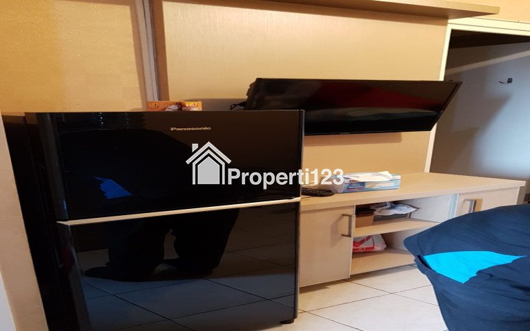 The green pramuka city 2 kamar furnish tower bagus - 1