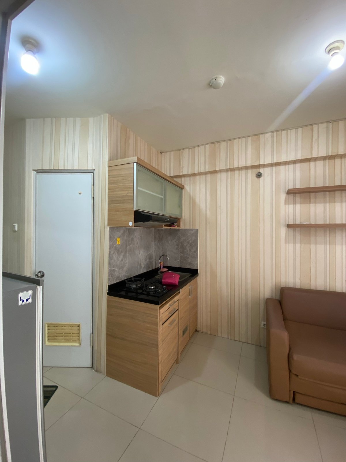 Apartemen the green pramuka city 2 kamar - 14