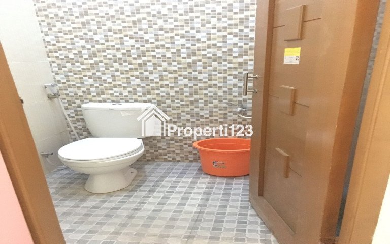 RUMAH DI CILANGKAP DEKAT MABES AL - 11