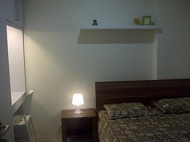 Apartemen the green pramuka city 2 kamar furnish tahunan - 8