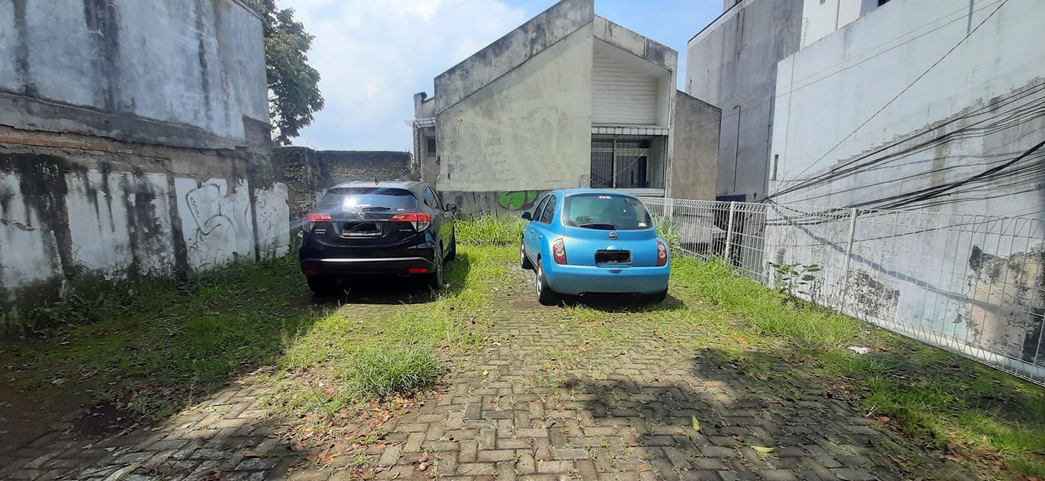 RUMAH HITUNG TANAH DI JALAN CIHAMPELAS BANDUNG - 18