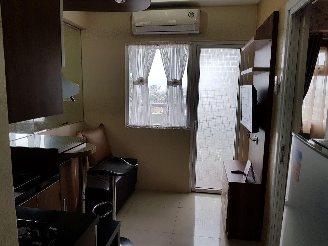 Apartemen the green pramuka city 2 kamar furnish murah - 4