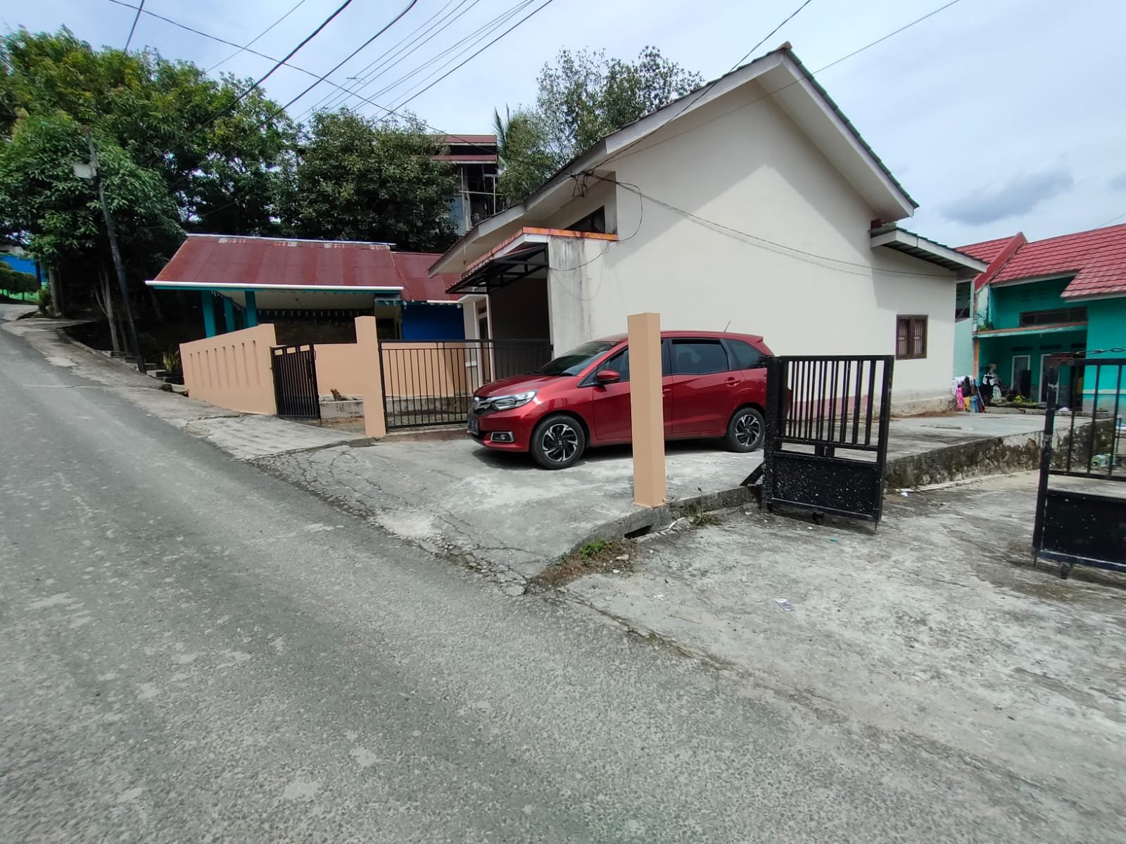 RUMAH CANTIK, SIAP HUNI DI KM.4 - 8