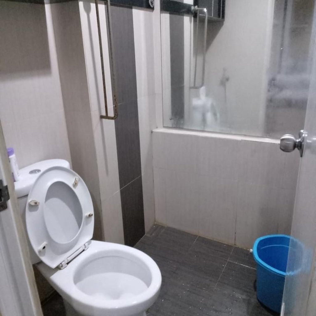 Apartemen the green pramuka city 2 kamar furnish tower Bougenville - 6