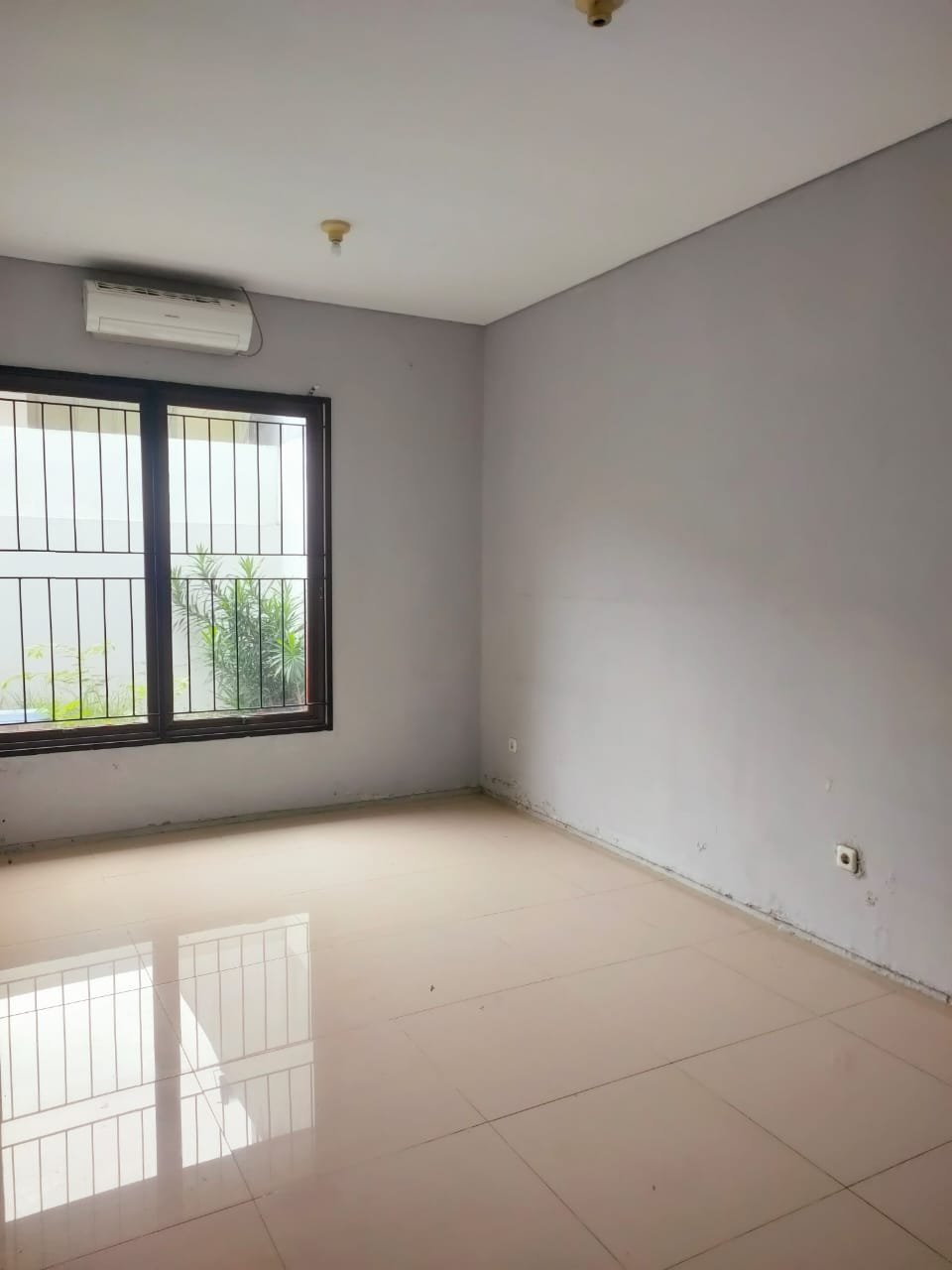 Rumah Tinggal di komplek Elysium - 6