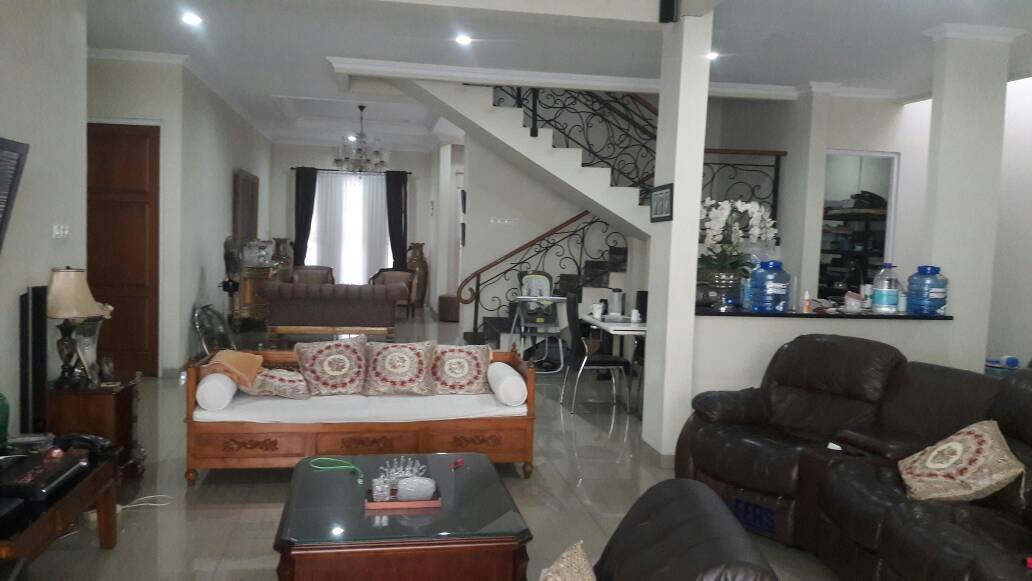 Rumah mewah murah di Rempoa Tangerang Selatan - 4