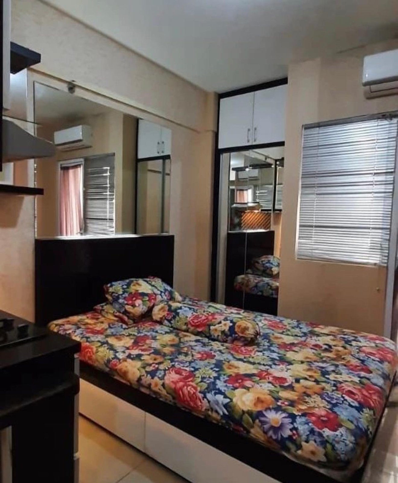 The green pramuka city studio furnish sewa per bulan. - 6