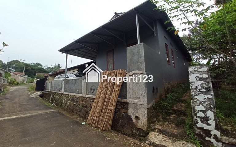 Rumah Sagalaherang Kab. Subang - 1