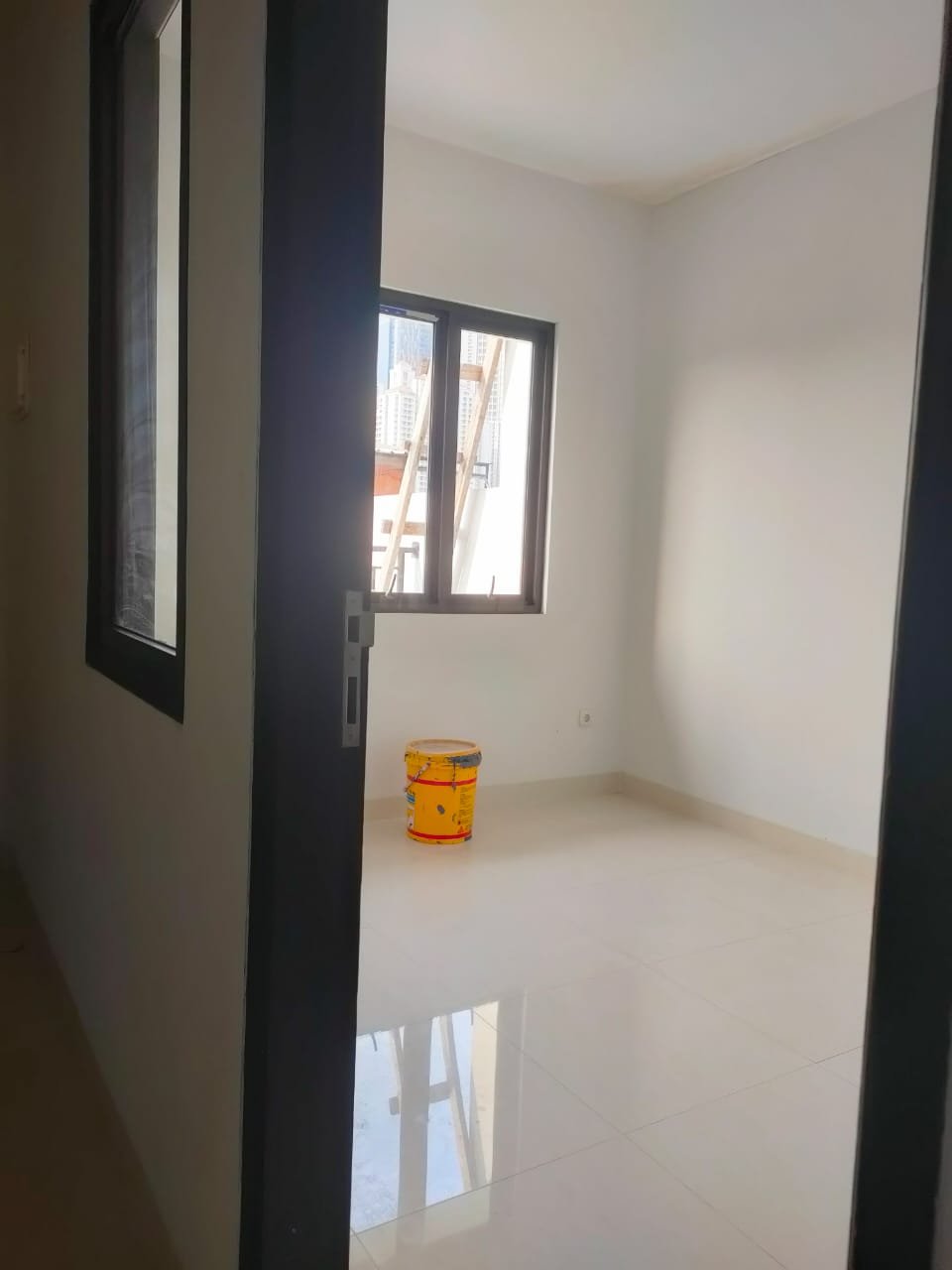 Dijual Rumah Baru ( 4.6 x 13 m) - Jl. Tanjung Duren Dalam - 15