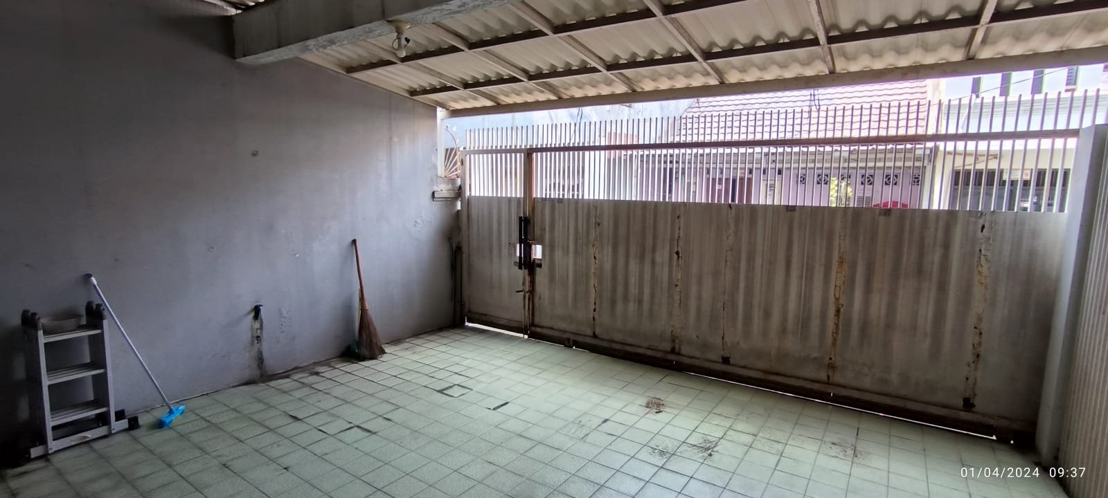 Dijual cepat rumah 2 lantai full furnished di Pinang Ranti Jakarta Timur, BEBAS BANJIR - 15
