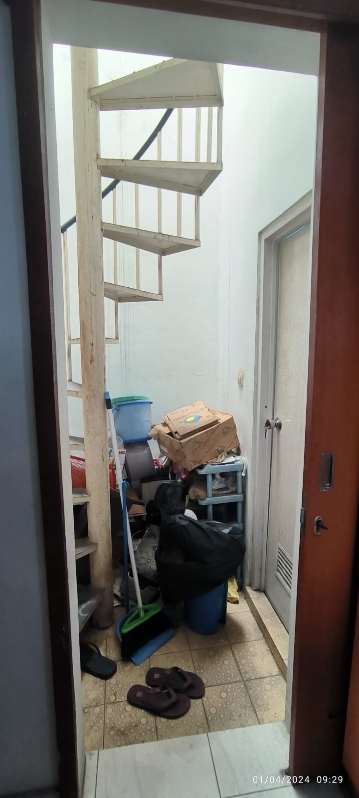 Dijual cepat rumah 2 lantai full furnished di Pinang Ranti Jakarta Timur, BEBAS BANJIR - 26