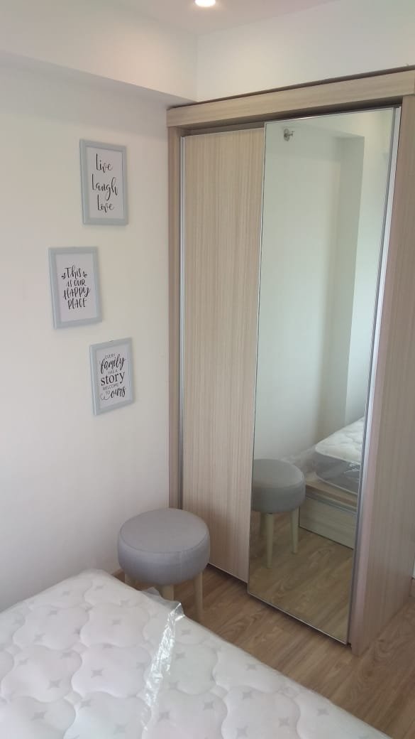 Apartment the green pramuka city 2 kamar furnish tower Penelope Mall - 10