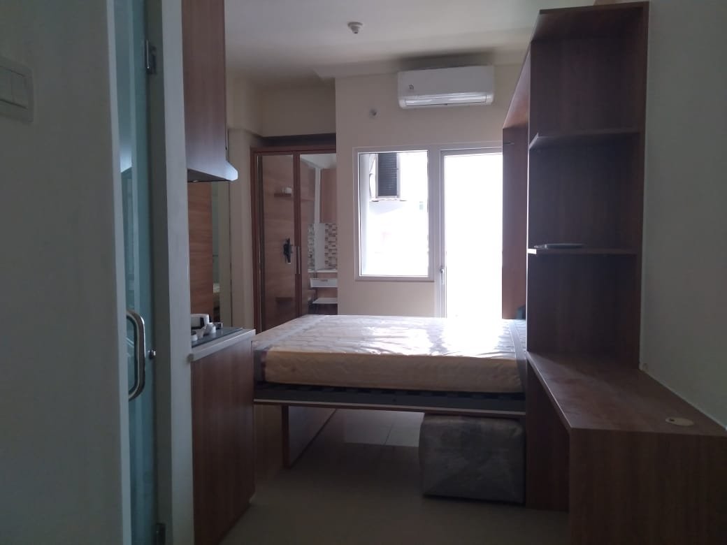 Apartment the green pramuka city 2 kamar furnish tower Chrysant - 4