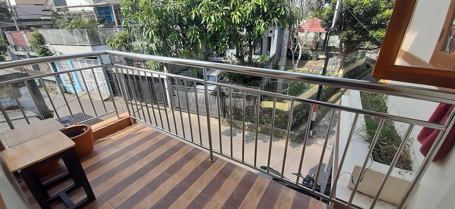 RUMAH BARU MINIMALIS MODERN DI JATIHANDAP BANDUNG - 24