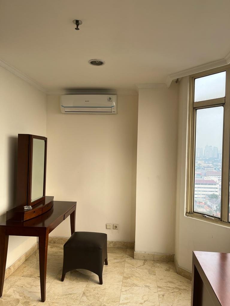 Minimalist 2-Bedroom Apartment - 8